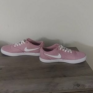Nike Pink Solarsoft Sneaker Size -8.5